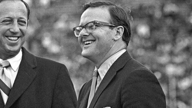 SMU graduate Lamar Hunt at Super Bowl IV with NFL Commissioner Pete Rozelle